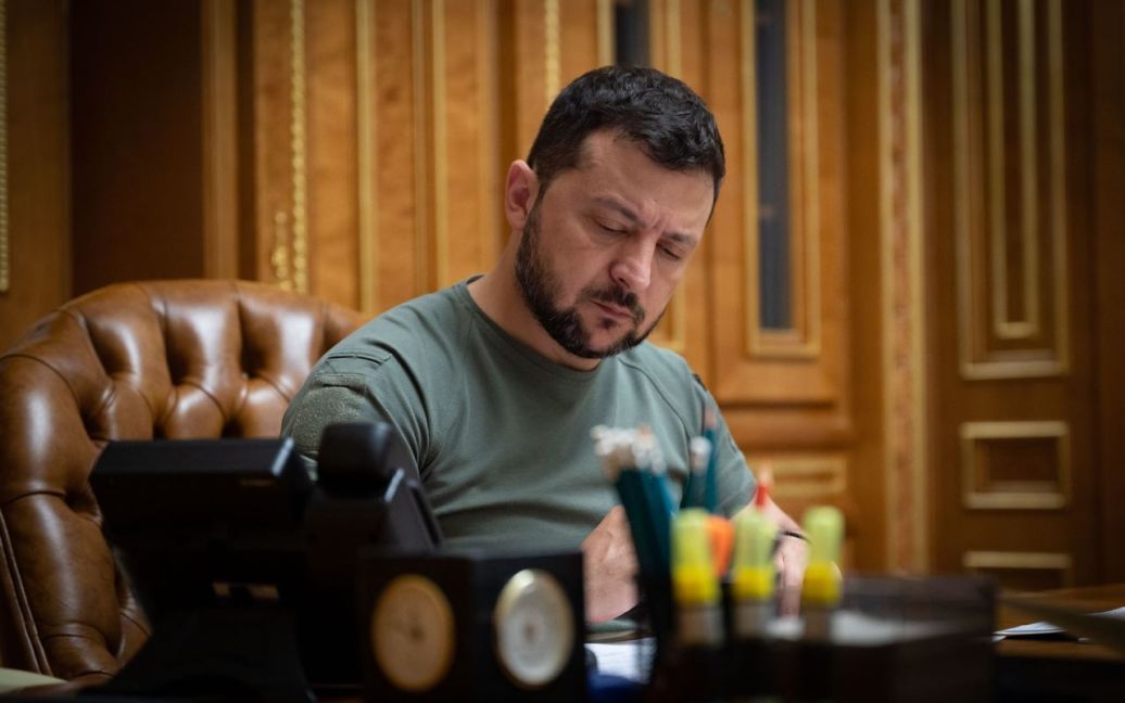 Президент України підписав ухвалу про зменшення вікового показника для мобілізації до 25 років.